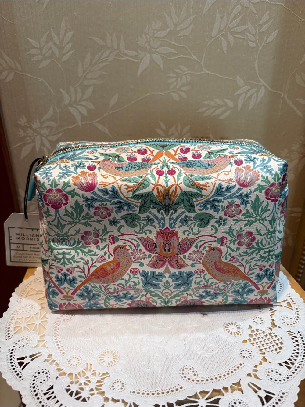 William Morris - Liberty of London - Vegan Strawberry Thief Wash ~ Cosmetic  Bag
